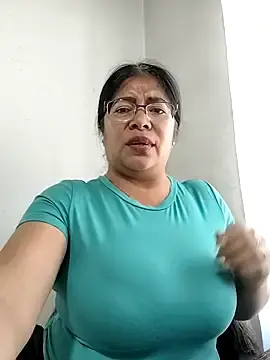 Stripchat Sex Chat of __valentina18