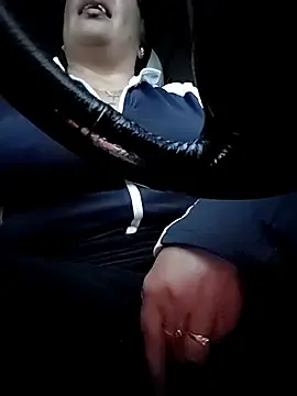 Stripchat Sex Cam of __valentina18