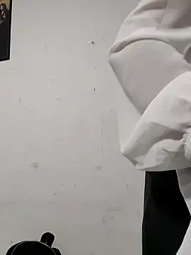 Stripchat Watch Live Sex Cams of __valentina18