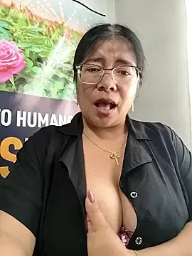 Stripchat Best live sex cam show of __valentina18