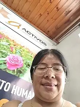 Stripchat Nude Webcam of __valentina18