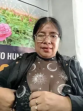 Stripchat Free Live Porn of __valentina18