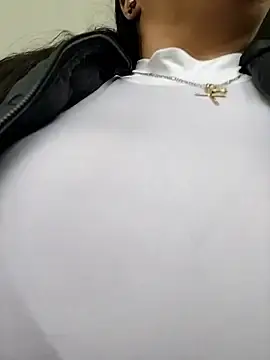 Stripchat Live Sex of __valentina18