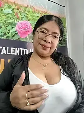 Stripchat Nude Webcam of __valentina18