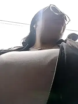 Stripchat Free Live Porn of __valentina18