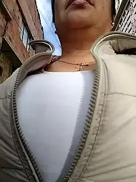 Stripchat Free Live Porn of __valentina18