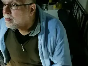 Stripchat Live Sex Cam of 100Tauros