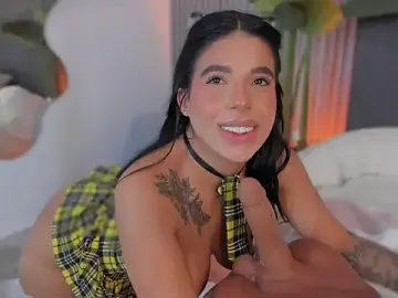 Stripchat Best Webcam of emelie_89