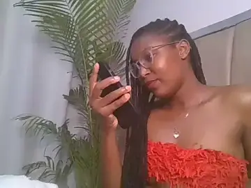 Stripchat Live Sex Cam of hot_sexy_choco