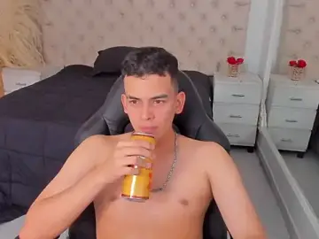 Stripchat Live Sex Cam of DrakoStone