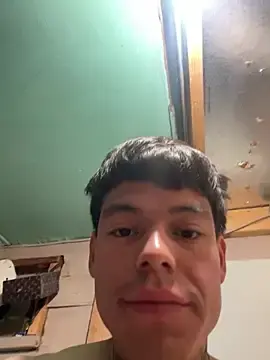 Stripchat Free Porn Cam of Imnotabatman45