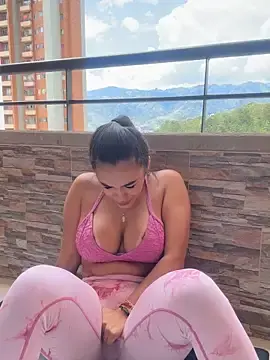 Stripchat Live Porn of emma_andrew1