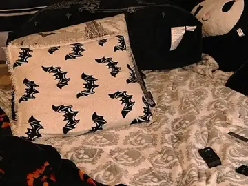 Stripchat Adult Webcam of EVILYN