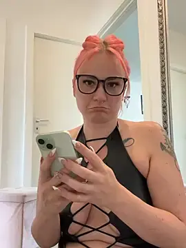 Stripchat Sex Cam of Fiebie_licious_