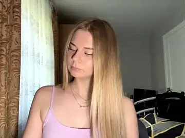 Stripchat Adult Webcams of HoneysPiee