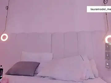 Stripchat Free Live Porn of riri_candy