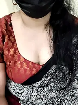 Stripchat Adult Webcam of Devikha27