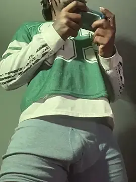 Stripchat Free Live Porn of MIGHTYDEMONXXX