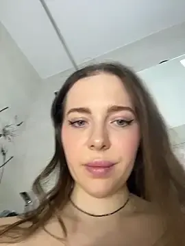 Stripchat Live Sex of -SweetDi-