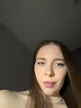 Stripchat Free Live Porn of -SweetDi-