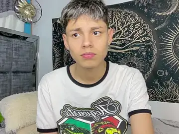 Stripchat Free Porn Cam of Andy_Belier23