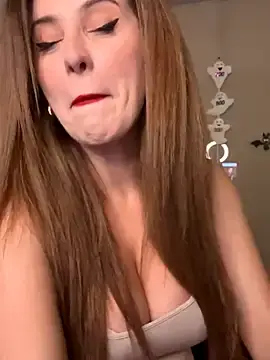 Stripchat Free Porn Cam of RoxxyDallas