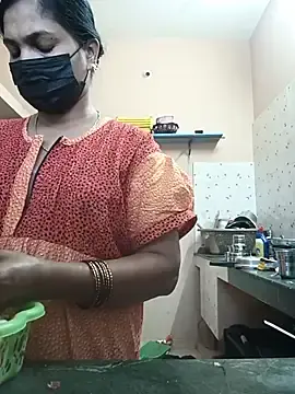 Stripchat Live Porn of Tamil_Kerala_Ponnu