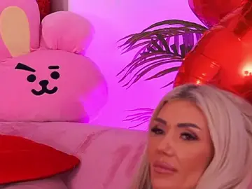 Stripchat Live Porn of fallingangel