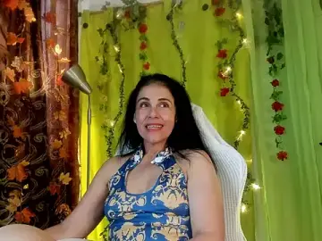 Stripchat Free Live Porn of girasol_walton