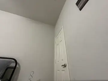 Stripchat Live Sex Cam of magicalc00ch