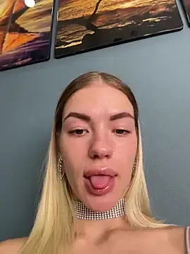 Stripchat Sex Cam of -Sexy_Barbie-