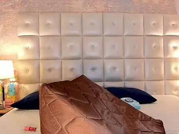 Stripchat Sex Cam of SheyLopez