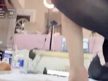 Stripchat Watch Live Sex Cams of yueyue2003