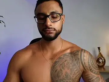 Stripchat Sex Chat of LiamGarcia1