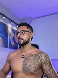 Stripchat Adult Webcams of LiamGarcia1