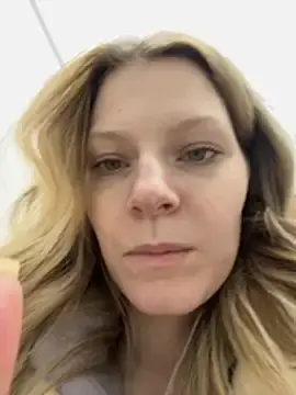 Stripchat Sex Cam of MaryHiggins