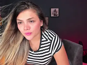 Stripchat Live Sex Cam of Sofia_Velvetx