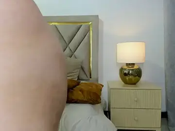 Stripchat Private Sex Chat of emily_queen2