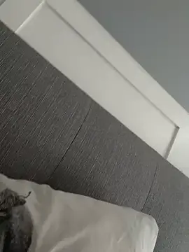 Stripchat Live Sex Cam of lucyxoxq