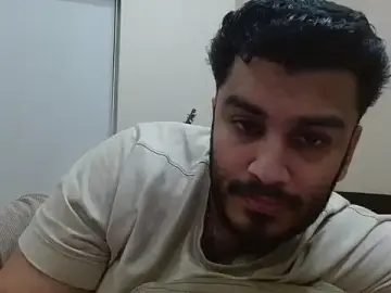 Stripchat Adult Webcam of robintoit