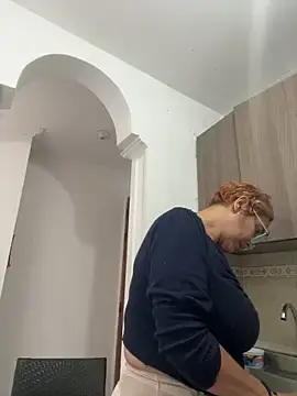 Stripchat Sex Cam of star_anastasia