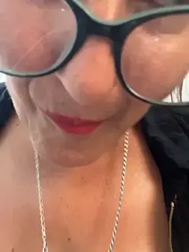 Stripchat Live Sex Cam of star_anastasia