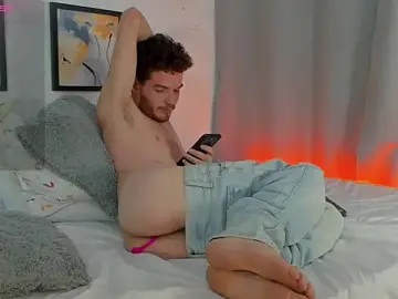 Stripchat Adult Webcams of MATEO_HUNTER