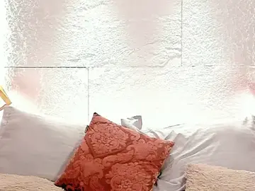 Stripchat Nude Webcam of sarah_salis_