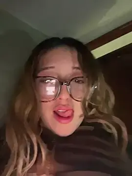 Stripchat Adult Webcam of Baby__Otaku