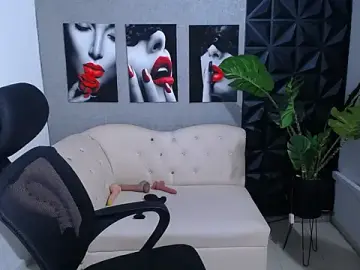 Stripchat Adult Webcam of Valentinaa_mature