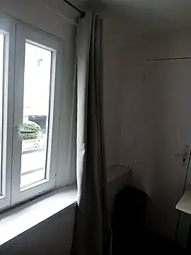 Stripchat Free Live Porn of twitshe