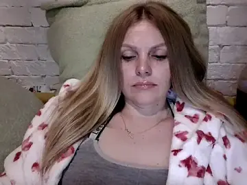 Stripchat Free Live Porn of Angel_girllovemy