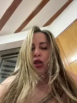 Stripchat Adult Webcams of laarti