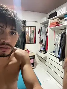 Stripchat Sex Cam of meninadeparis